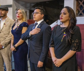 Docente UTPL recibe reconocimiento por la Embajada de Colombia en Ecuador Docente UTPL recibe reconocimiento por la Embajada de Colombia en Ecuador