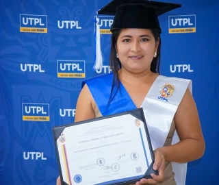Nuevos profesionales de Galápagos recibieron su título Nuevos profesionales de Galápagos recibieron su título