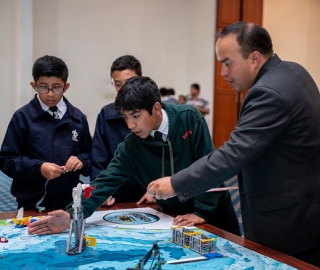 FIRST LEGO en el Innova Fest UTPL FIRST LEGO en el Innova Fest UTPL