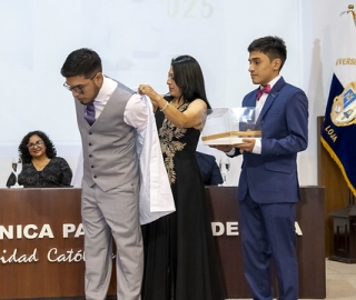 Ceremonia de Imposición de Mandiles – Medicina UTPL Ceremonia de Imposición de Mandiles – Medicina UTPL