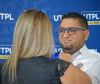 Nuevos profesionales de Galápagos recibieron su título Nuevos profesionales de Galápagos recibieron su título