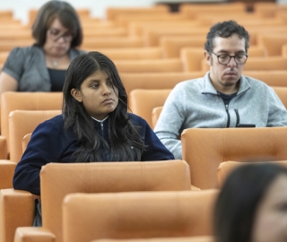 Conversatorio e inauguración de la exposición “Astrónomas” en UTPL