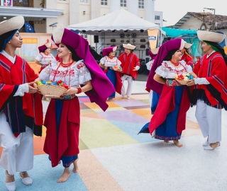 Circuito UTPL – Presentación del Grupo de Danza Jahua Ñan Circuito UTPL – Presentación del Grupo de Danza Jahua Ñan