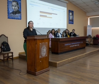 “Programa Lúdico-Terapéutico Basado en Títeres” “Programa Lúdico-Terapéutico Basado en Títeres”