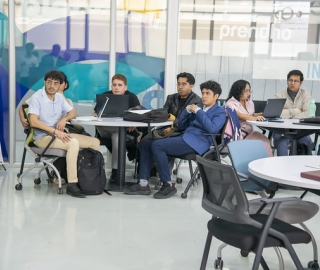 Expo Semestre Ascendere | Reto: desarrollo de portal web, Cámara de Comercio de Loja.