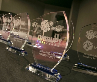 UTPL recibe dos premios en la V Entrega de premios Ei. UTPL recibe dos premios en la V Entrega de premios Ei.