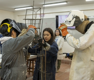 Reto Semestre Ascendere "Escultura utilitaria sobre la actividad agro-productiva de la Estación Agropecuaria de UTPL"