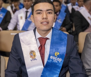 Décimo Quinta Promoción de Graduados ESCOP UTPL Décimo Quinta Promoción de Graduados ESCOP UTPL