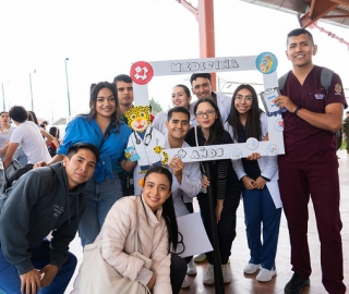 Desfile de Promociones y Ginkana – 25 Años de Medicina UTPL