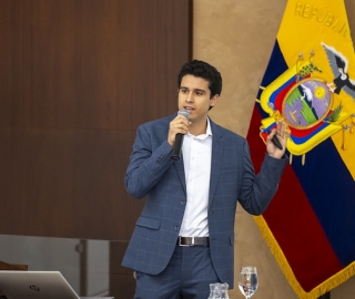 Conferencia Magistral “Del dato al impacto: la materia prima de la economía del siglo XXI”.