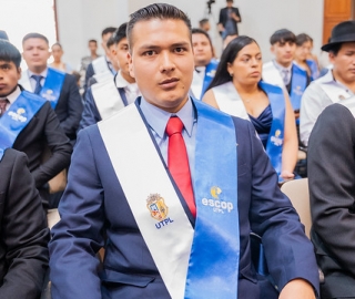 Décimo Quinta Promoción de Graduados ESCOP UTPL Décimo Quinta Promoción de Graduados ESCOP UTPL