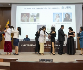 Ceremonia de imposición de mandiles a los estudiantes de 7mo ciclo de la carrera de Psicología Clínica