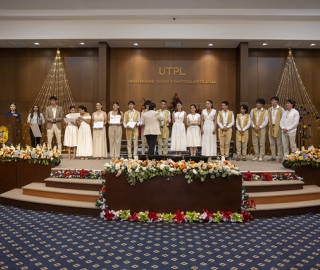 I Festival de Villancicos en inglés "Bells & Voices" I Festival de Villancicos en inglés "Bells & Voices"