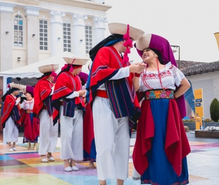 Circuito UTPL – Presentación del Grupo de Danza Jahua Ñan Circuito UTPL – Presentación del Grupo de Danza Jahua Ñan