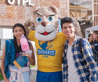 Feria Académica 2025 "Transforma tu Vida Universitaria"