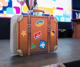 Presentación del microteatro Mujerón - Lucha femenina por la igualdad de los derechos Presentación del microteatro Mujerón - Lucha femenina por la igualdad de los derechos