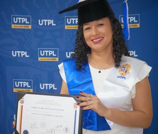 Nuevos profesionales de Galápagos recibieron su título Nuevos profesionales de Galápagos recibieron su título