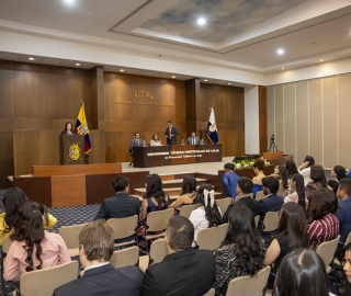 Ceremonia de entrega de certificaciones e insignias | Derecho UTPL