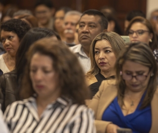 Ceremonia de imposición de mandiles a los estudiantes de 7mo ciclo de la carrera de Psicología Clínica