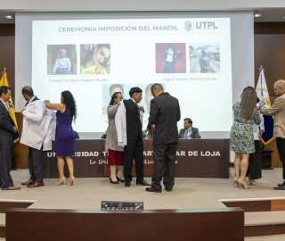 Ceremonia de imposición de mandiles a los estudiantes de 7mo ciclo de la carrera de Psicología Clínica
