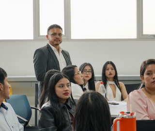 Gestión eficiente de inventarios: Un enfoque de auditoría para la Empresa Gráficas Santiago