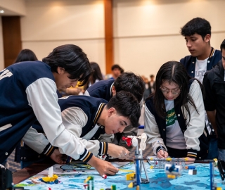 FIRST LEGO en el Innova Fest UTPL FIRST LEGO en el Innova Fest UTPL