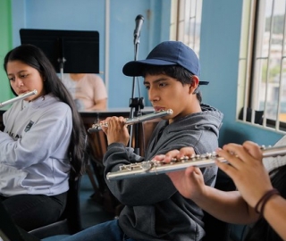 Primer encuentro de SINFIN UTPL y la Academia de música de Sol a Sol de Guayaquil