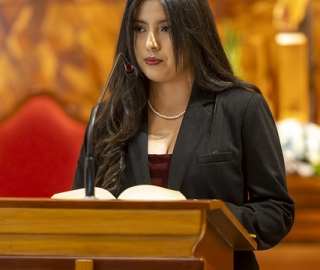 Imposición de mandiles a estudiantes de Fisioterapia