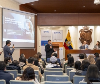 Política exterior y cooperación internacional con Viceministro de Cancillería Política exterior y cooperación internacional con Viceministro de Cancillería