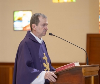 Imposición de mandiles a internos rotativos de la carrera de Nutrición y Dietética – Cohorte mayo 2025 / abril 2026