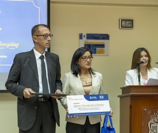 Entrega de becas Hidalgo e Hidalgo a estudiantes de la UTPL