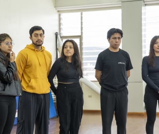 Taller "Cuerpo en Escena" Taller "Cuerpo en Escena"