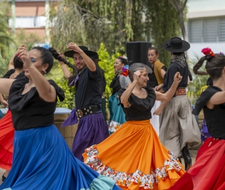 UTPL, escenario del arte y la diversidad cultural en el Festival Folclóricos Internacionales (FESFIN) 2025 UTPL, escenario del arte y la diversidad cultural en el Festival Folclóricos Internacionales (FESFIN) 2025