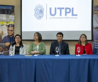 Socialización del proyecto de vinculación “Impulsando el Desarrollo Social” Socialización del proyecto de vinculación “Impulsando el Desarrollo Social”