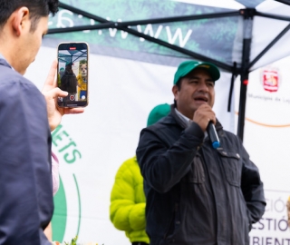 Reforestación en Cajanuma en alianza con Cascos Verdes
