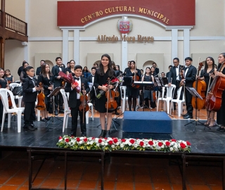 Primer encuentro de SINFIN UTPL y la Academia de música de Sol a Sol de Guayaquil