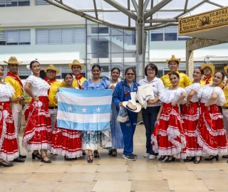 UTPL, escenario del arte y la diversidad cultural en el Festival Folclóricos Internacionales (FESFIN) 2025 UTPL, escenario del arte y la diversidad cultural en el Festival Folclóricos Internacionales (FESFIN) 2025