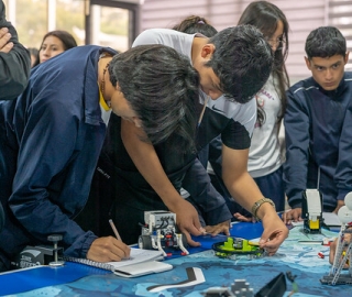 FIRST LEGO en el Innova Fest UTPL FIRST LEGO en el Innova Fest UTPL