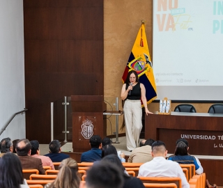 Talk "INNOVA: del concepto al mercado" e Innova Pitch Talk "INNOVA: del concepto al mercado" e Innova Pitch