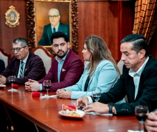 Firma de convenio entre la UTPL y la Federación Deportiva de Loja (FEDELOJA)