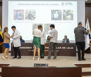 Ceremonia de imposición de mandiles a los estudiantes de 7mo ciclo de la carrera de Psicología Clínica
