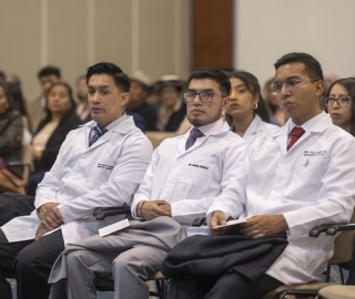 Ceremonia de Imposición de Mandiles – Medicina UTPL Ceremonia de Imposición de Mandiles – Medicina UTPL