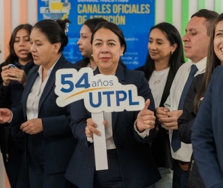 54 años UTPL