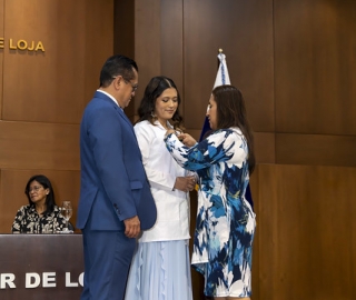 Imposición de Insignias – Carrera de Medicina