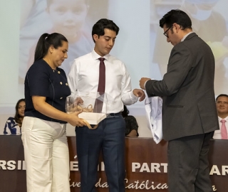 Ceremonia de Imposición de Mandiles – Medicina UTPL Ceremonia de Imposición de Mandiles – Medicina UTPL