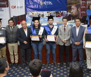 Graduación del primer ciclo del "Instituto de la cerveza" Graduación del primer ciclo del "Instituto de la cerveza"