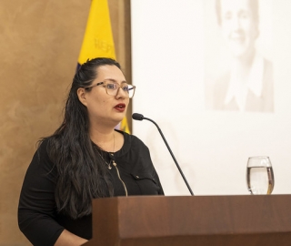 Conversatorio e inauguración de la exposición “Astrónomas” en UTPL