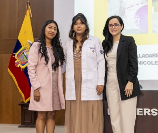 Imposición de mandiles a estudiantes de Fisioterapia