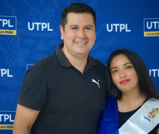 Nuevos profesionales de Galápagos recibieron su título Nuevos profesionales de Galápagos recibieron su título