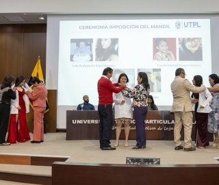 Ceremonia de imposición de mandiles a los estudiantes de 7mo ciclo de la carrera de Psicología Clínica